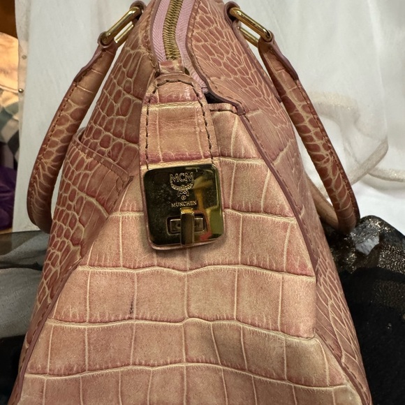 MCM Chic Pink Crocodile-Embossed  Bag - Picture 5 of 15